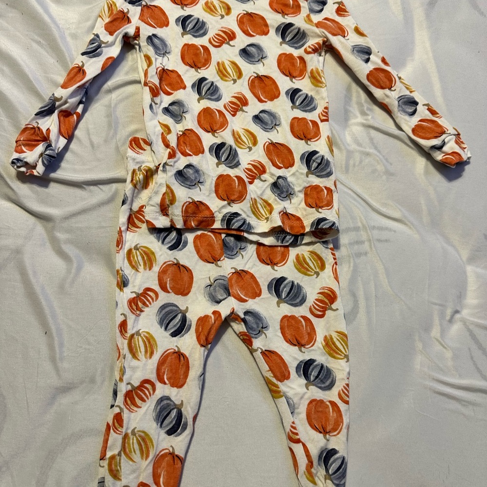 Kids Pumpkin Print Pajama Set